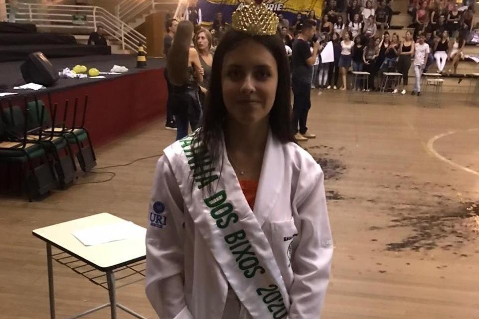 Raylane Rodrigues foi escolhida Rainha dos Calouros