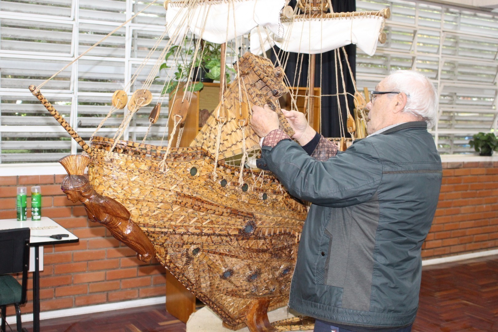 Italiano dedicou 25 anos na construção do barco 